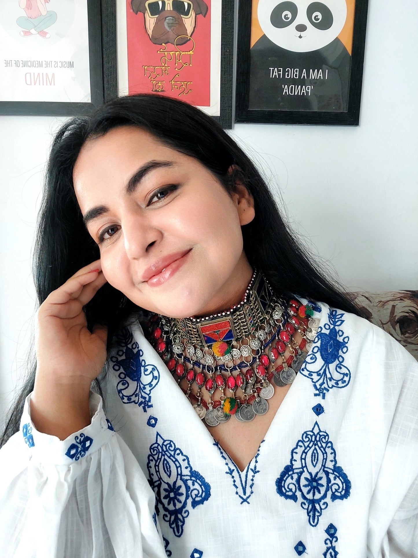 Afghani choker